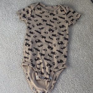 Carter’s short sleeve animal onesie size 12 months